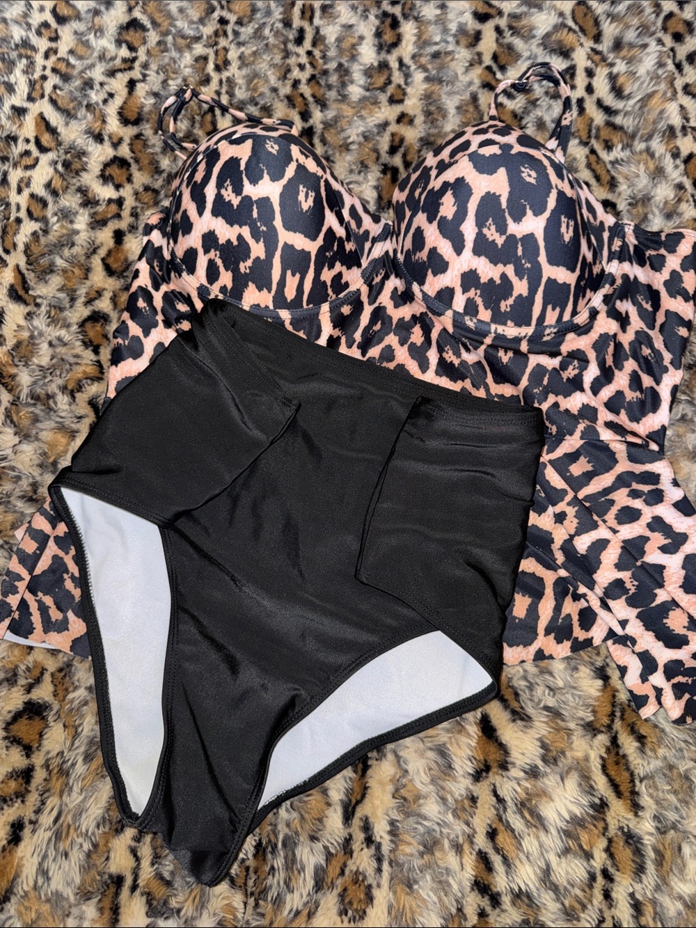 SHEIN  Leopard Print Swim Bustier with Black High-Waist Briefs
